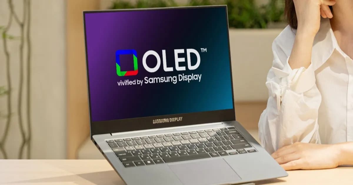 Panel OLED tandem Samsung Display VESA DisplayHDR True Black 1400 untuk laptop
