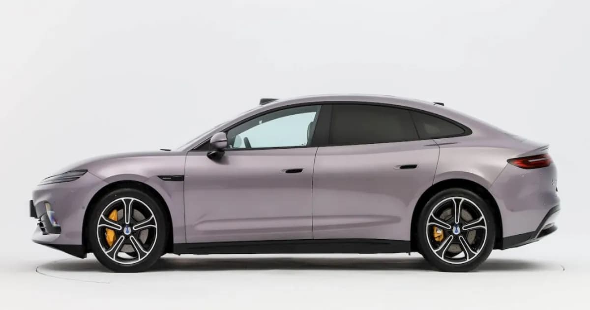 BYD Denza Z9S sedan listrik mewah warna Dawn Purple tampak depan