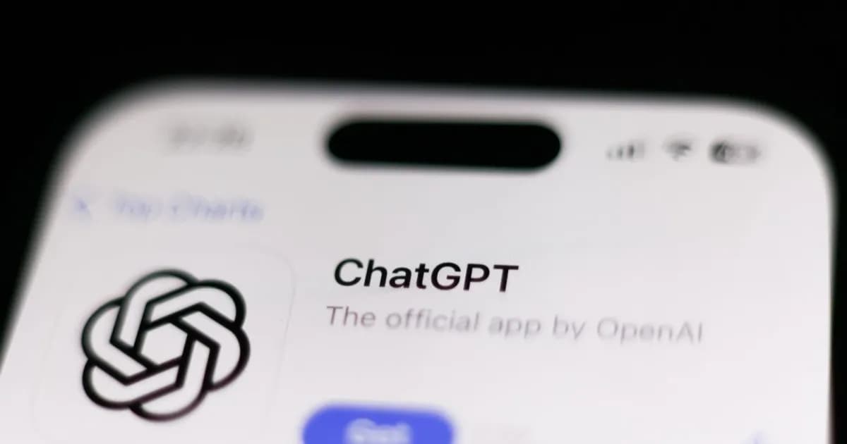 Ilustrasi tampilan ChatGPT di layar iPhone dengan latar belakang gelap