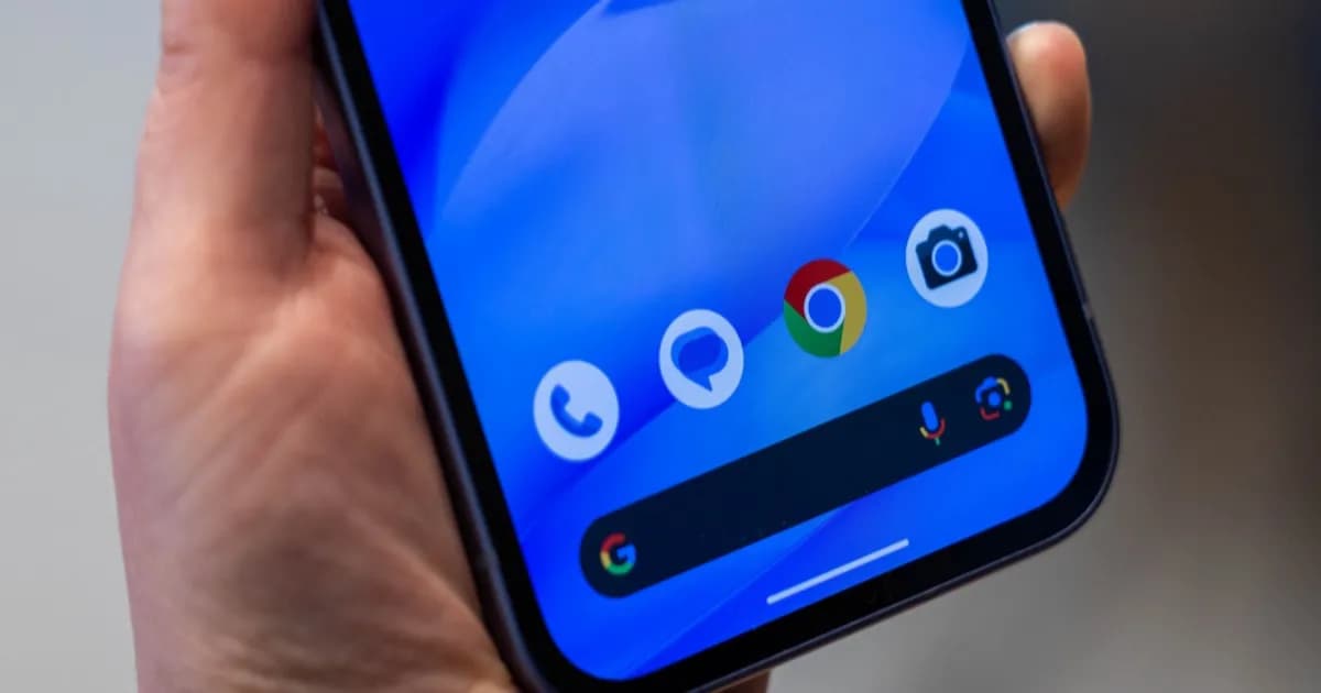 Ilustrasi iklan AfterCall scam muncul di layar ponsel Android setelah panggilan telepon selesai