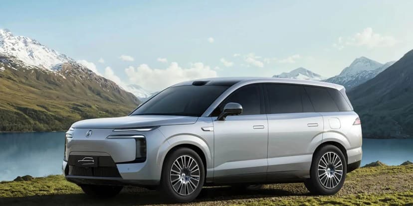 Denza N8 EV Tembus 1.003 Km dengan Baterai 130 kWh BYD