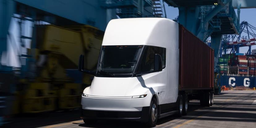 Tesla Semi Siap Meluncur ke Pasar Eropa, Ini Jadwalnya