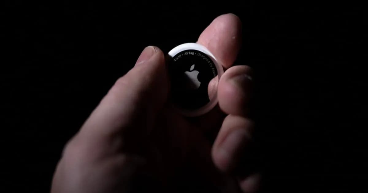Bocoran desain Google Pixel Tag berbentuk oval yang terlihat solid