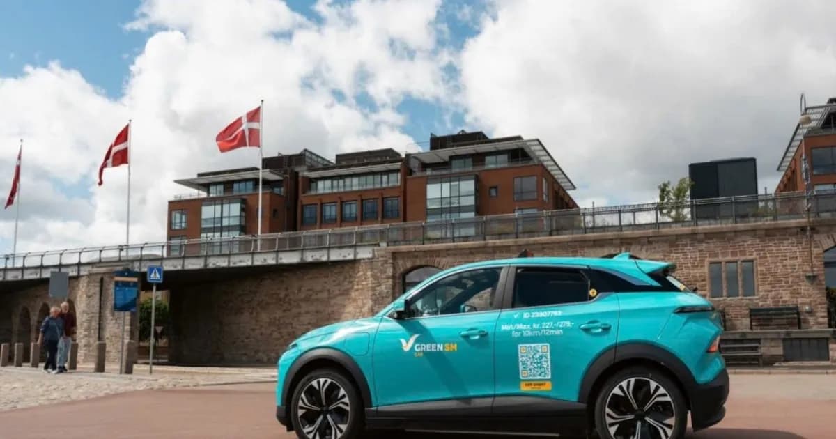 Armada taksi listrik VinFast Green SM di Kopenhagen