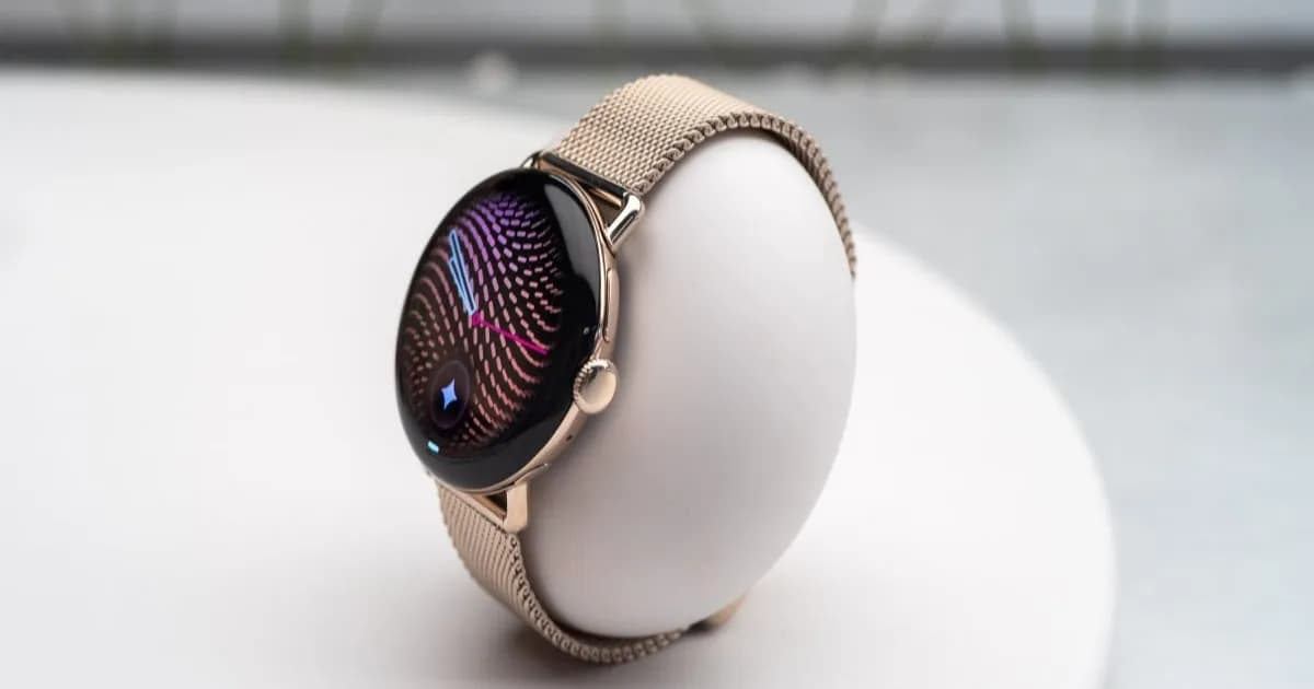 Pixel Watch 5 dengan tiga pilihan warna baru Fog, Olive, dan Canyon