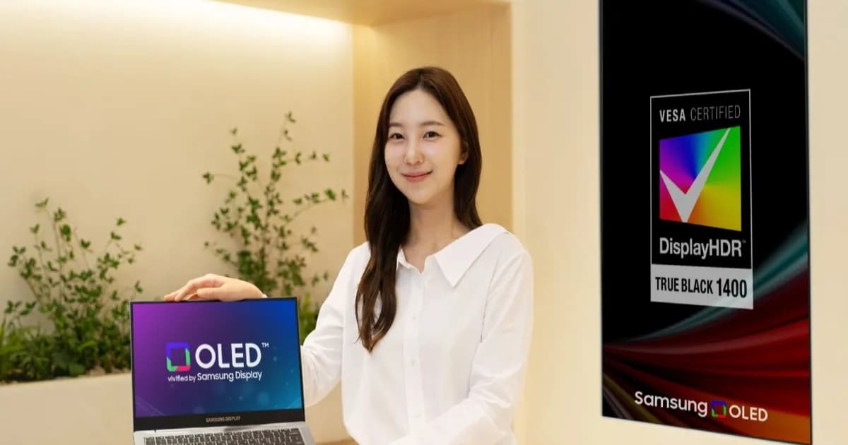 Ilustrasi standar DisplayHDR True Black 1400 pada layar laptop OLED