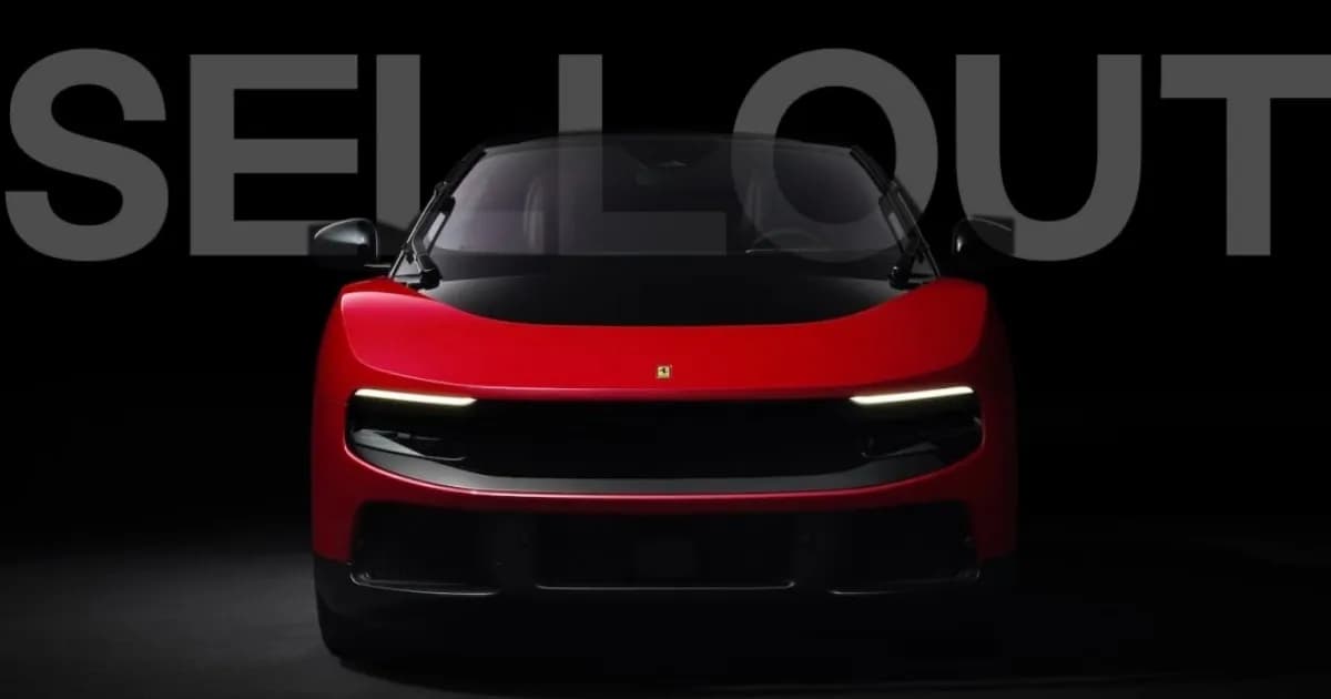 Ferrari Luce, mobil listrik pertama Ferrari dengan cat Madreperla Semi-Gloss yang berubah warna