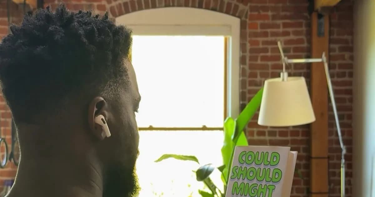 Ilustrasi AirPods Pro generasi ketiga dalam keadaan terbuka