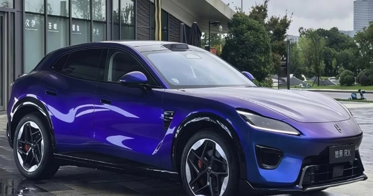 Luxeed RX coupe-SUV listrik Chery HIMA dengan desain fastback rendah