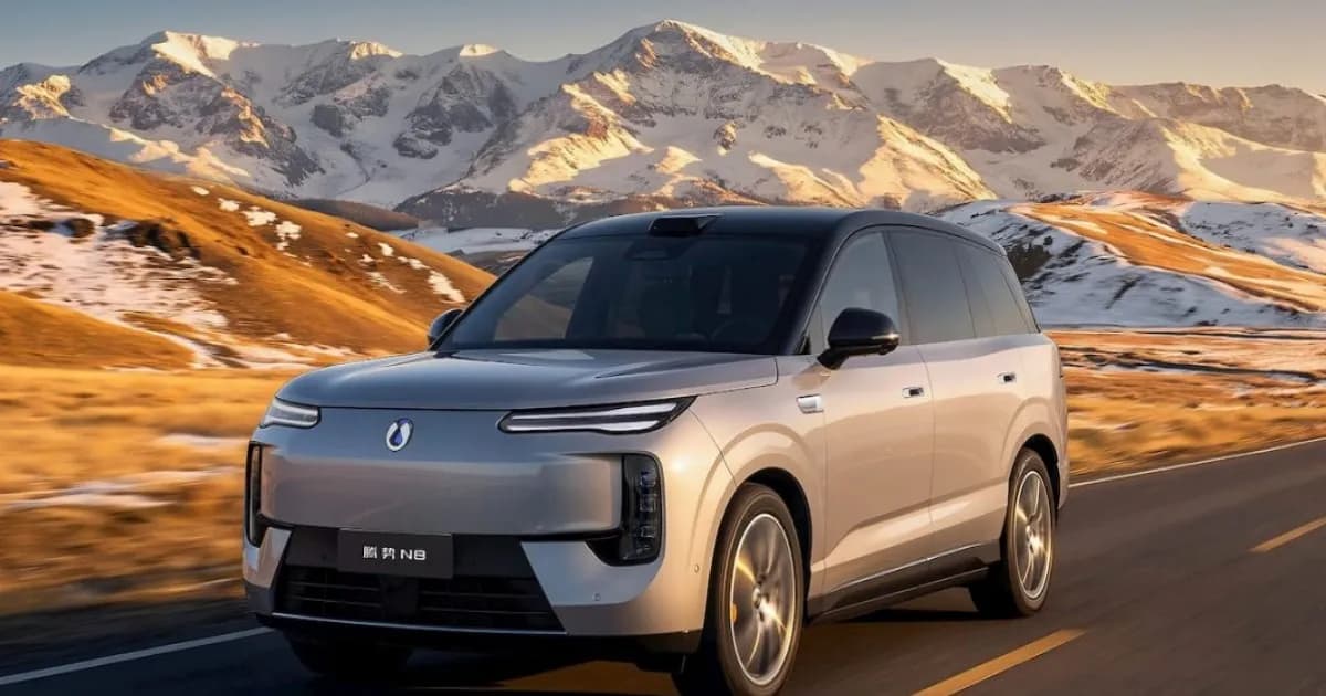 Denza N8 EV terbaru dari BYD dengan jarak tempuh 1.003 km