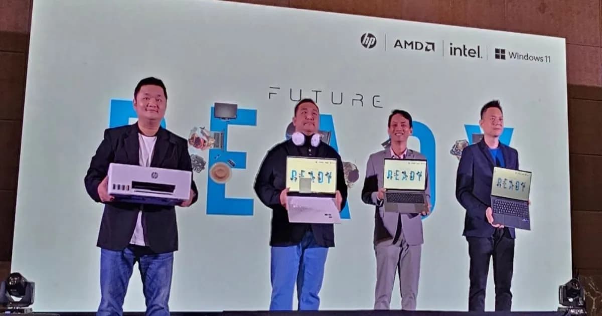 Ilustrasi laptop yang terasa panas dengan kipas pendingin yang bekerja aktif