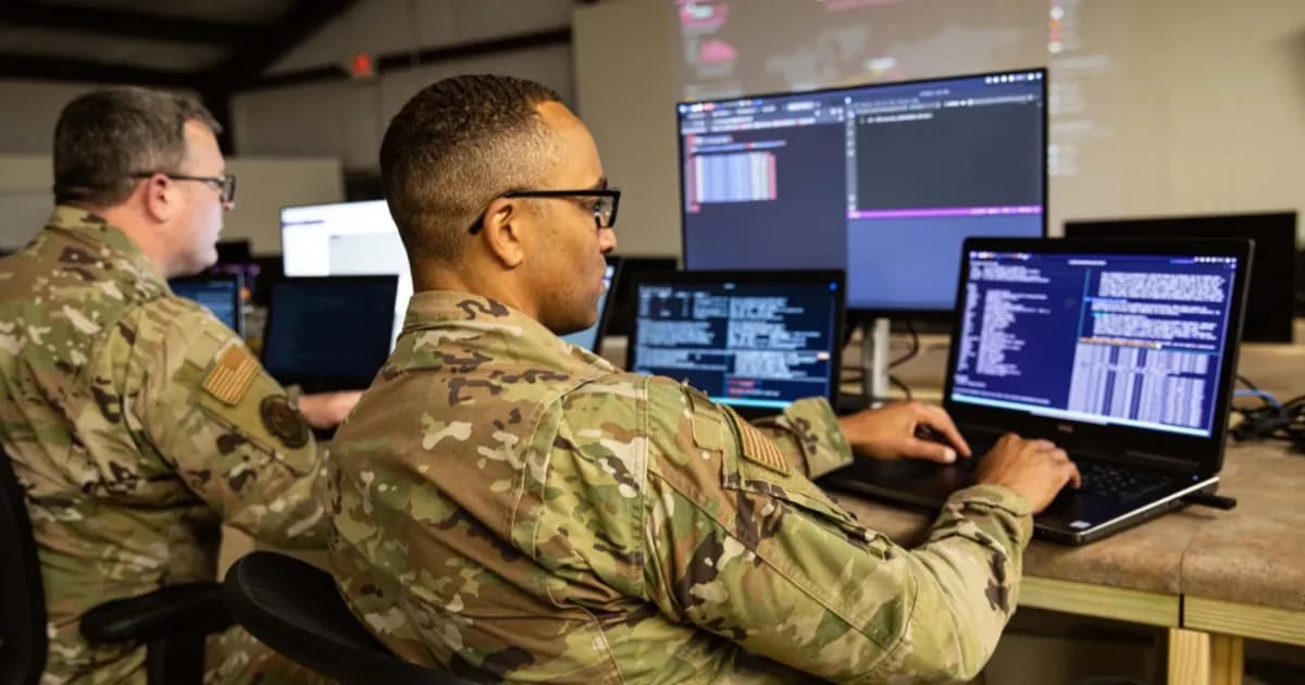 Ilustrasi AI agents yang digunakan US Army untuk operasi siber dengan pengawasan manusia