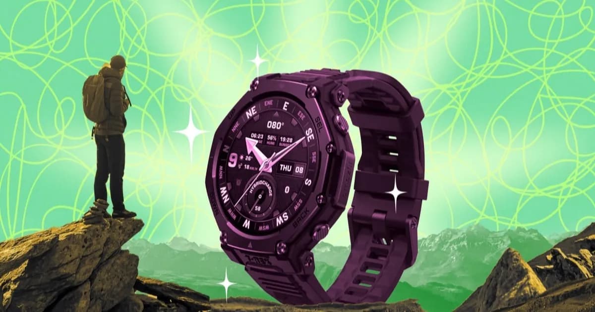 Amazfit T-Rex 3 Pro dengan layar menampilkan mode navigasi rute