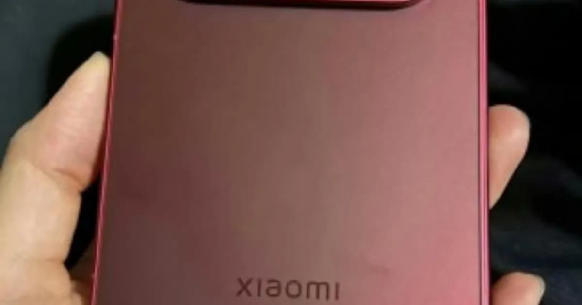 Xiaomi 18 Fold prototype dengan desain pendek dan lebar