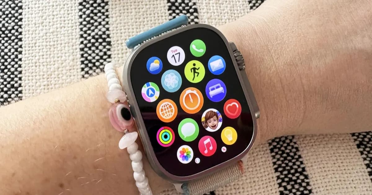 Ilustrasi Apple Watch Ultra 4 dengan desain lebih tipis dan ringan