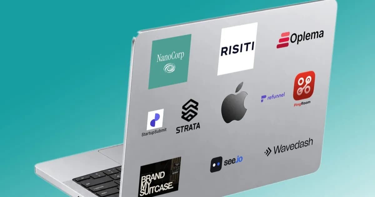 Brand My Mac website menampilkan posisi stiker iklan pada tutup MacBook