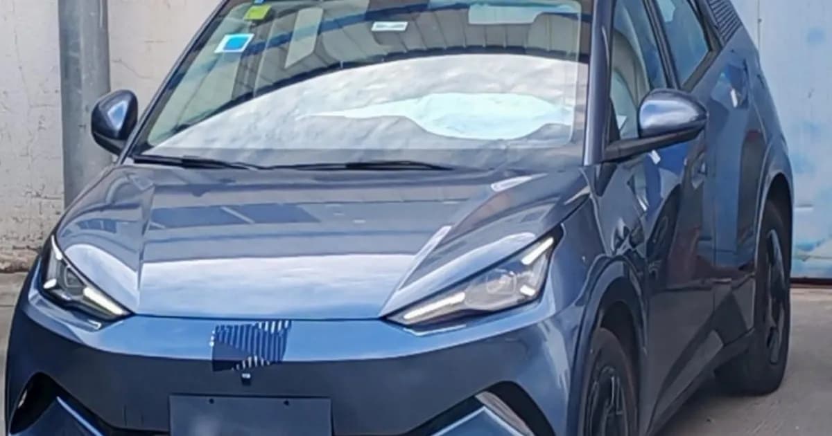 BYD Great Seagull tampak depan dengan desain lampu LED ramping dan gril tertutup