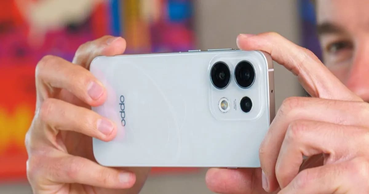 Oppo Reno16 Pro dengan kamera periskop telefoto 50MP