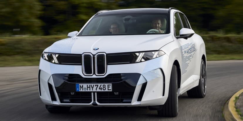 BMW iX5 Hydrogen Masuk Fase Uji, Produksi Seri Disiapkan