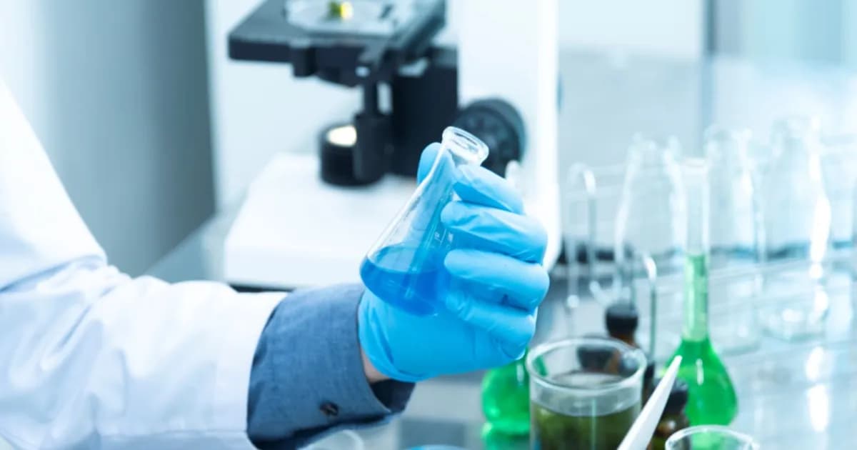 Ilustrasi laboratorium terkait serangan siber Aesto Health yang membocorkan data 9,5 juta pasien