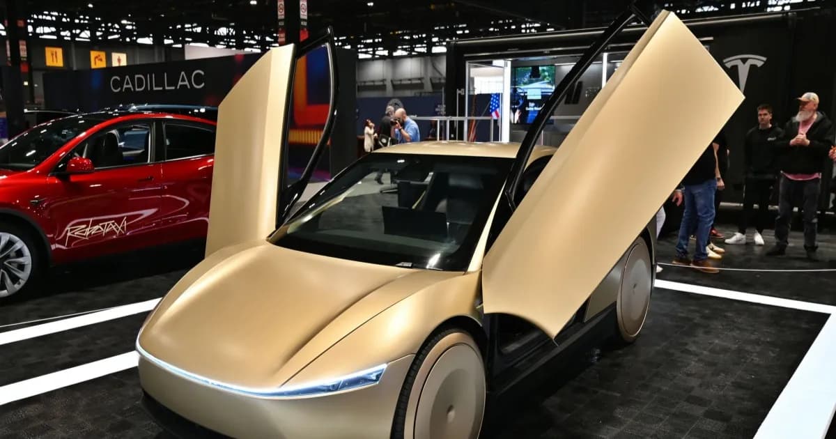 Tesla Cybercab tanpa setir dan pedal yang akan diluncurkan di Austin