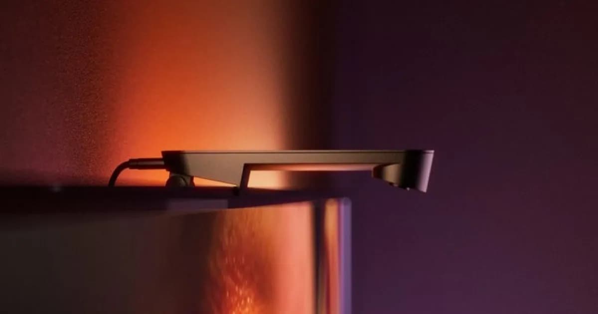 Philips Hue Play Screen Sync camera system for TV lighting synchronization