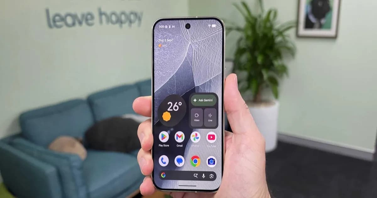 Tampilan layar Google Pixel 11 Pro yang menunjukkan fitur display