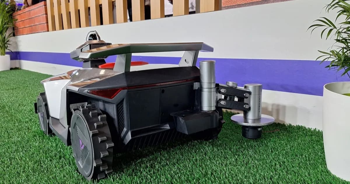 Anthbot R7 Series lawnbot dengan lengan robotik EdgeEase