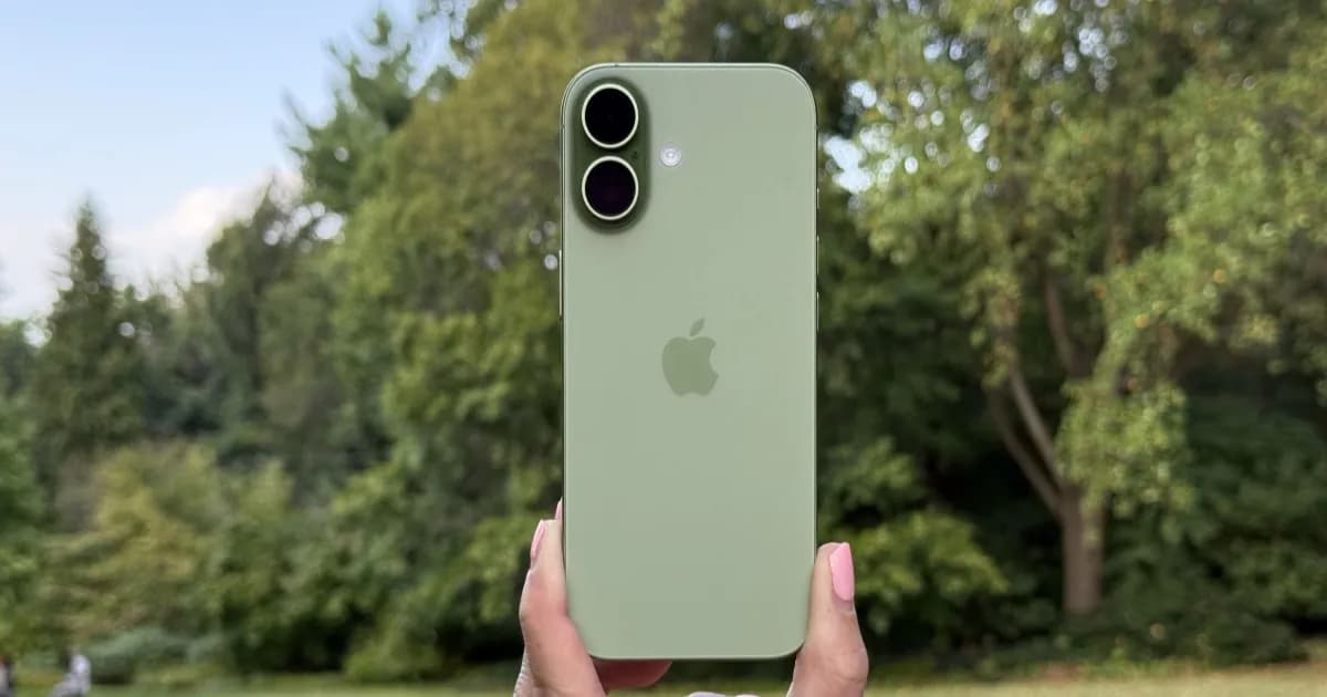 Ilustrasi prediksi harga iPhone 17 yang tidak turun di tahun 2026