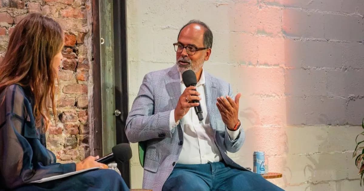 Devin Parekh dari Insight Partners dalam sesi wawancara di acara StrictlyVC New York