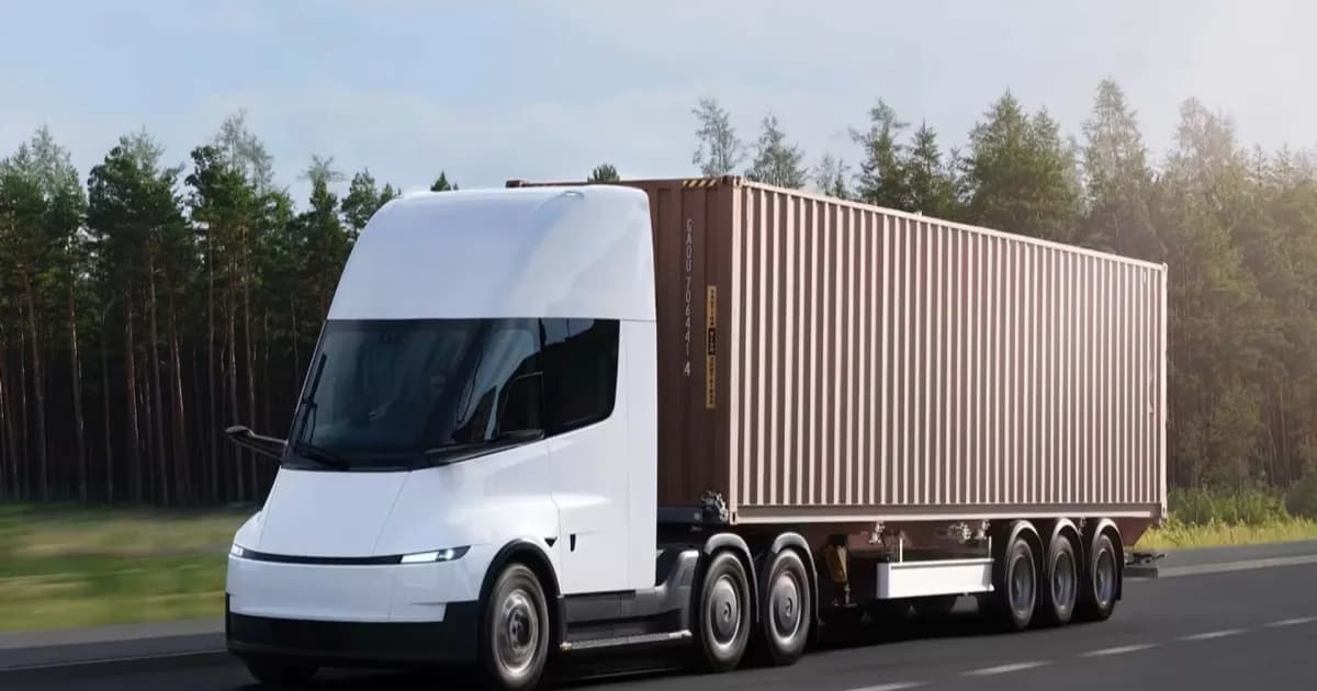 Tesla Semi versi Eropa tampil di ajang IAA Transportation 2026 di Hanover, Jerman