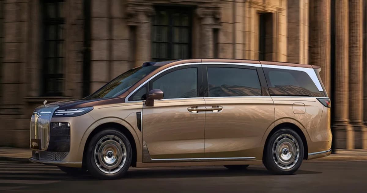 Voyah Dream 9 MPV flagship dengan grille Dragon Scale dan bodi dua warna