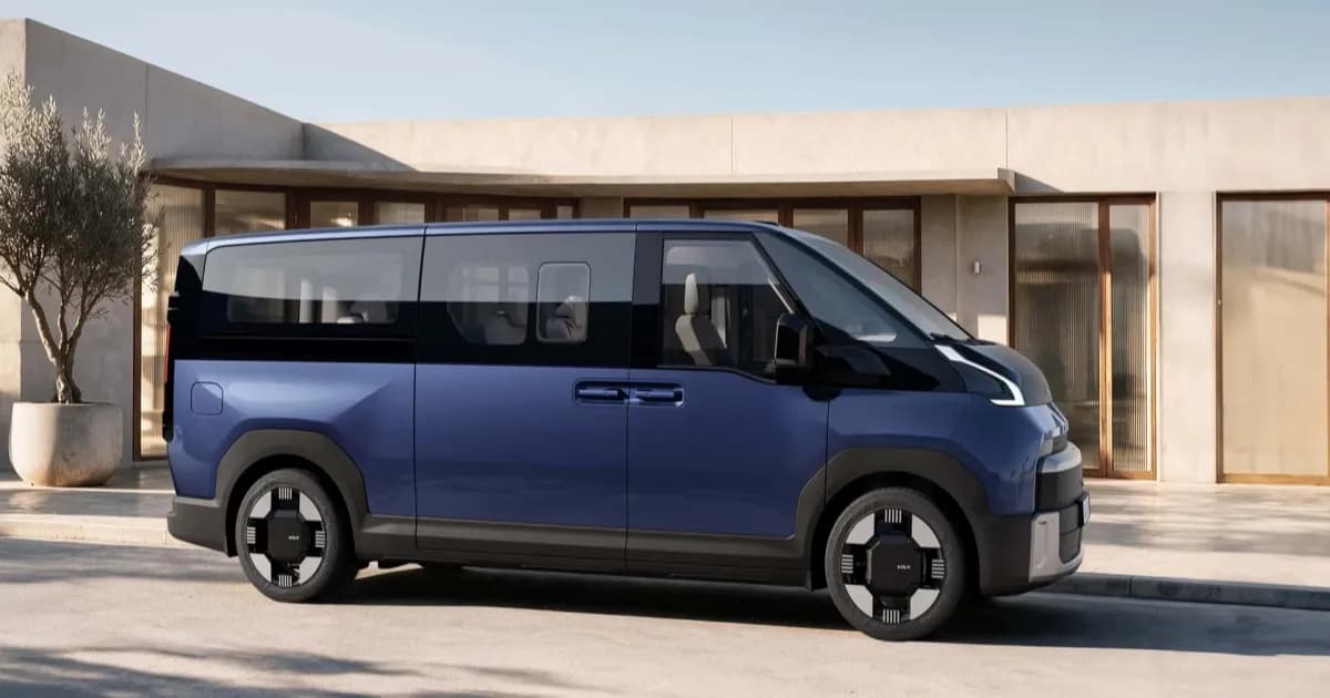 Kia PV7 van listrik dengan bodi panjang dan ruang interior luas
