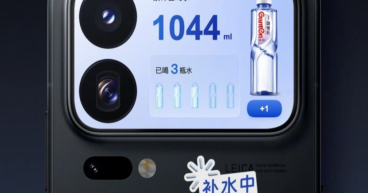 Xiaomi 18 Pro dengan layar belakang yang mendukung aplikasi berbasis AI buatan pengguna