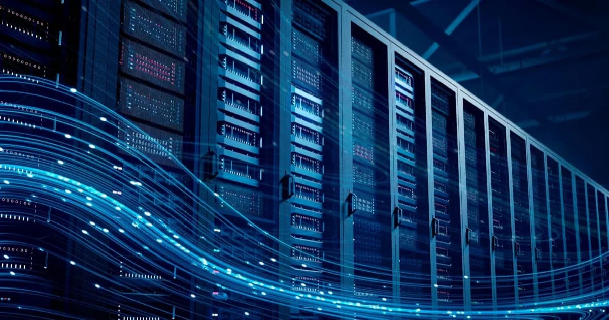 Ilustrasi rak data center dengan garis biru elektrik melintasi permukaannya