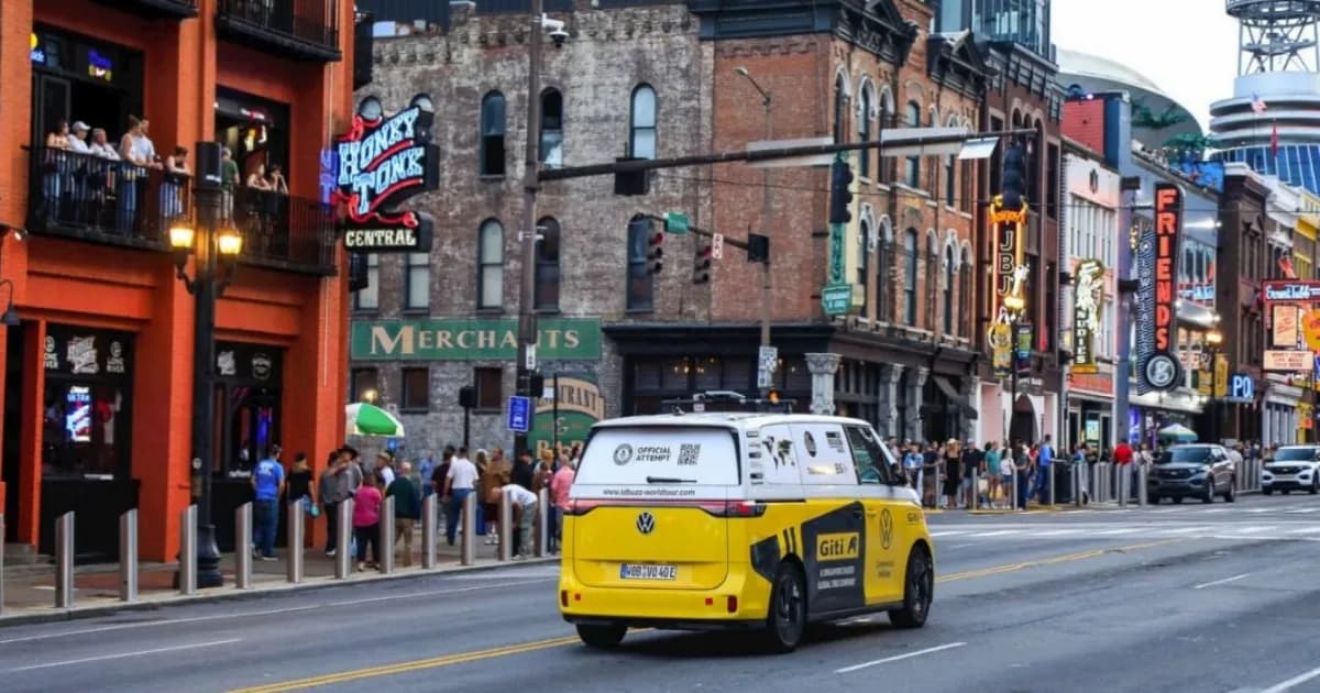 Volkswagen ID. Buzz menorehkan Guinness World Records setelah menempuh 99.767 km di 92 negara