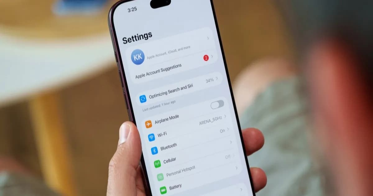 Ilustrasi fitur iPhone Handoff di iOS 27 yang memungkinkan satu nomor telepon dipakai di dua iPhone