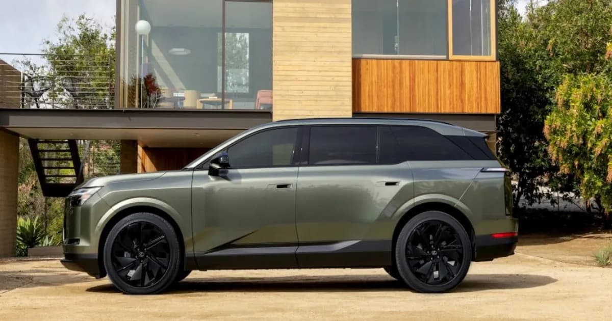 Lexus TZ 2027 SUV listrik tiga baris tertangkap kamera saat syuting iklan di Toronto