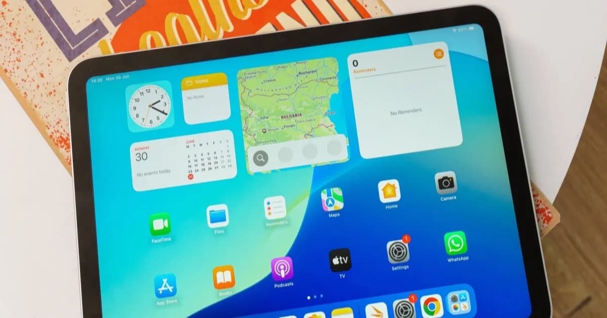 iPad entry-level 2025 yang menjadi generasi sebelum model 2027 dengan chip A19