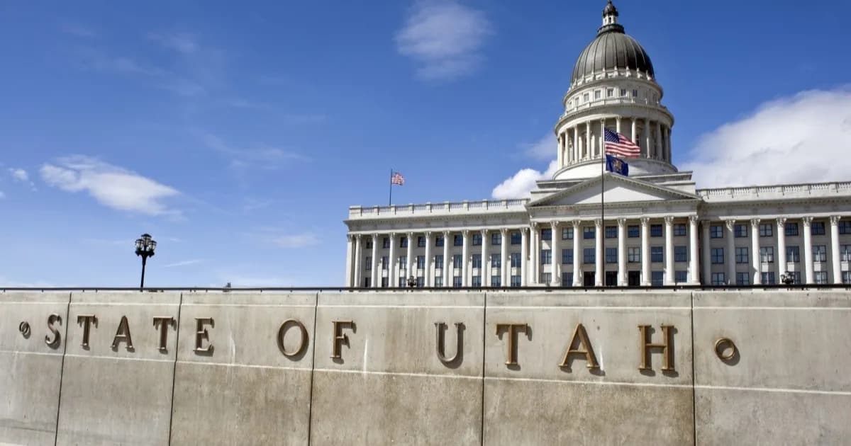 Gedung Capitol Negara Bagian Utah, lokasi pusat pemerintahan yang memberlakukan undang-undang verifikasi usia SB 73.