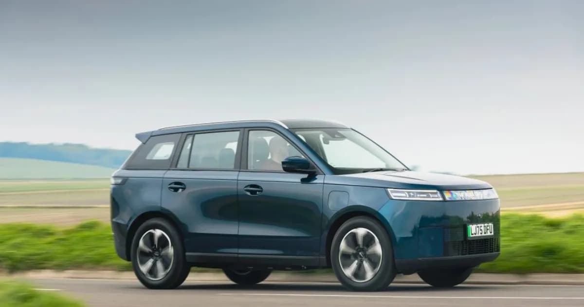 Jaecoo E5 electric SUV tampil di jalan pedesaan sebagai kandidat utama peluncuran Omoda & Jaecoo di Kanada