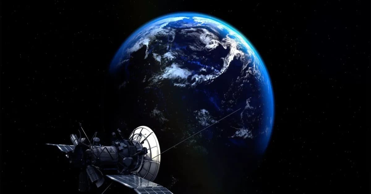 Satelit Altair mengorbit Bumi dalam konstelasi observasi dengan sensor radar dan optik