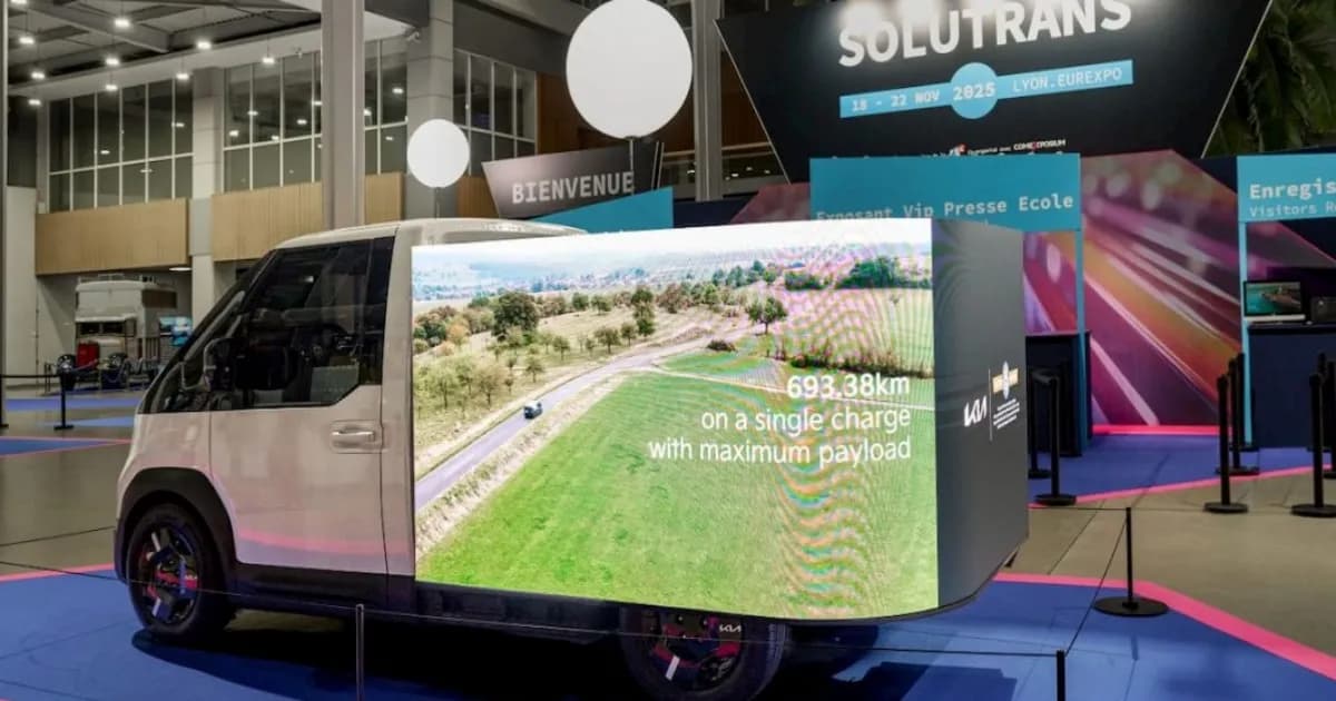 Kia PV5 Chassis Cab van listrik open-bed dengan opsi konversi camper dan food truck