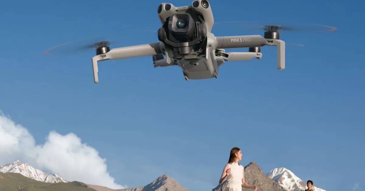 Ilustrasi drone DJI yang terkena kebijakan tarif baru Amerika Serikat hingga 100 persen untuk impor drone dan komponennya