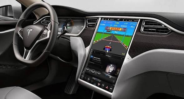 Tesla Hapus Radio FM dan DAB di Model 3 Terbaru demi Tekan Biaya