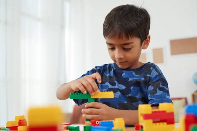 Menkomdigi Tekankan Keamanan Anak di Perusahaan Mainan Global LEGO