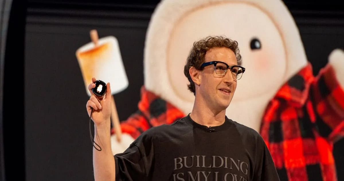Mark Zuckerberg, CEO Meta, memperkenalkan perangkat kecil untuk mengakses perangkat lunak AI milik perusahaan, Muse.