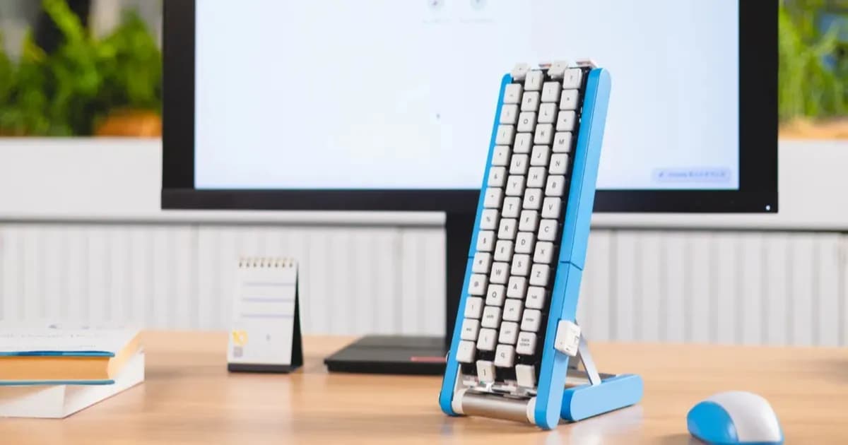 Gboard Conveyor Belt Version dari Google Japan dengan tombol berjalan di atas conveyor belt