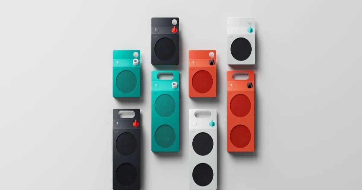 CMF Speaker S dan CMF Speaker M, speaker Bluetooth portabel pertama dari CMF, tersedia dalam empat pilihan warna.