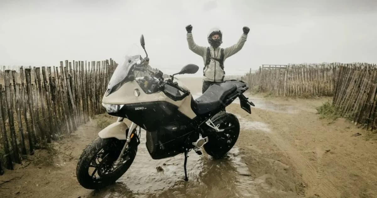 Zero DS motor listrik produksi menempuh 436,5 km sekali pengisian daya di Pegunungan Alpen Prancis
